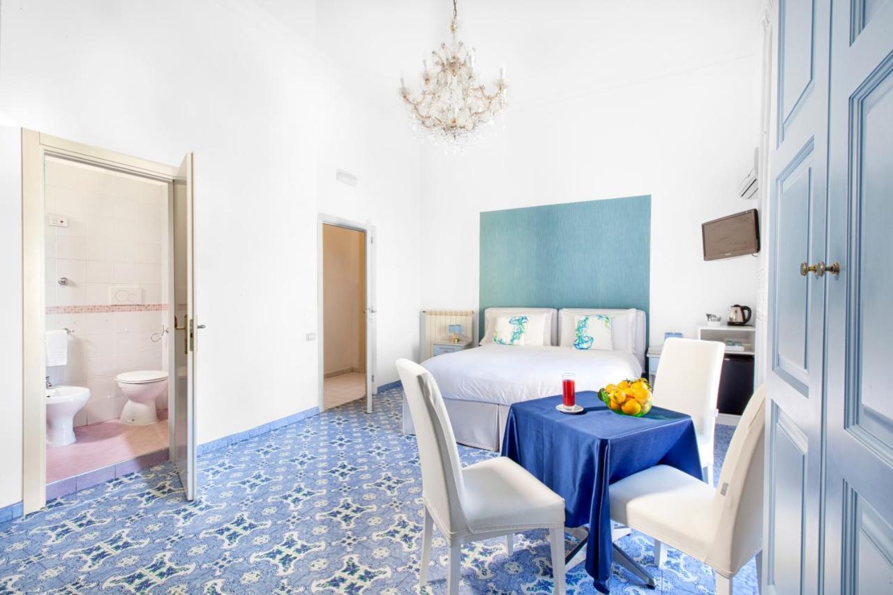 Piazza Tasso B&B Relais Сорренто Экстерьер фото