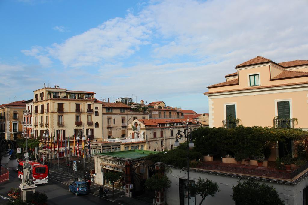 Piazza Tasso B&B Relais Сорренто Экстерьер фото