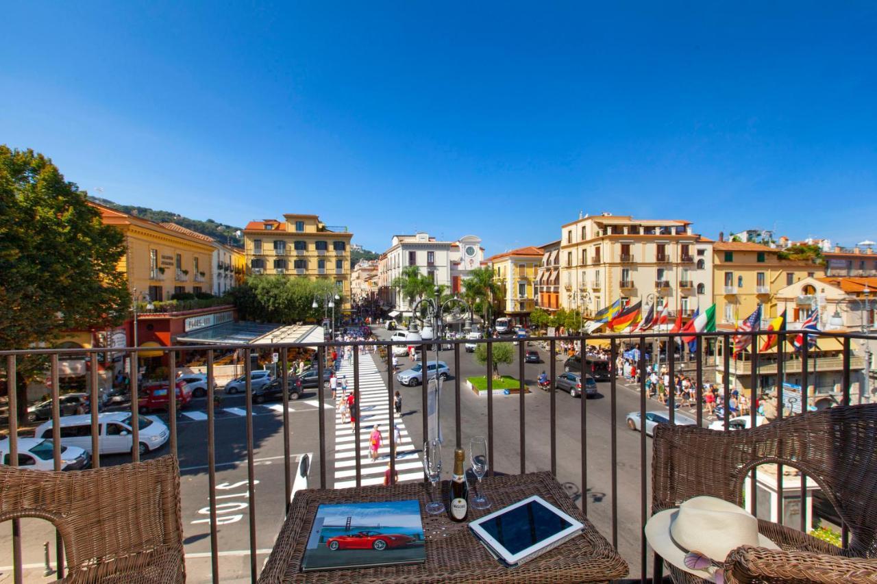 Piazza Tasso B&B Relais Сорренто Экстерьер фото