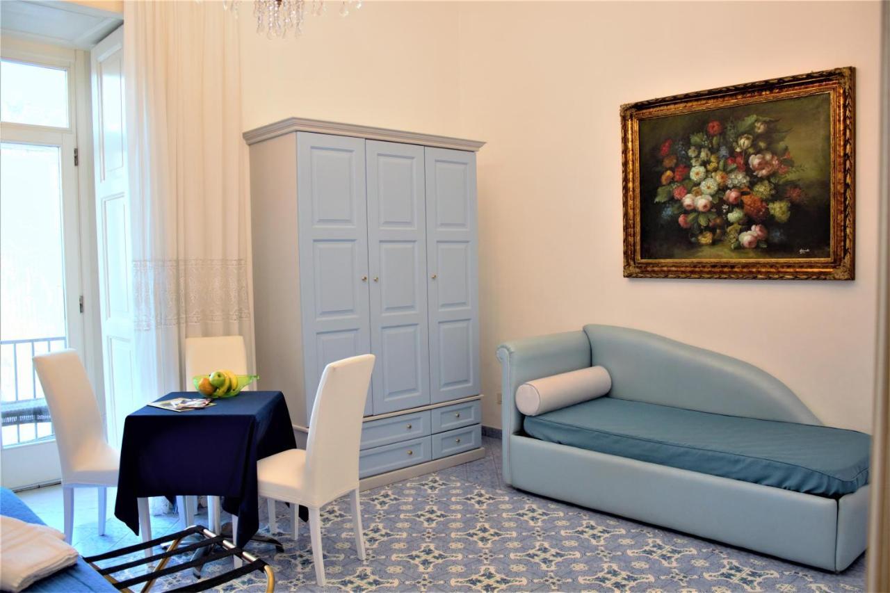 Piazza Tasso B&B Relais Сорренто Экстерьер фото
